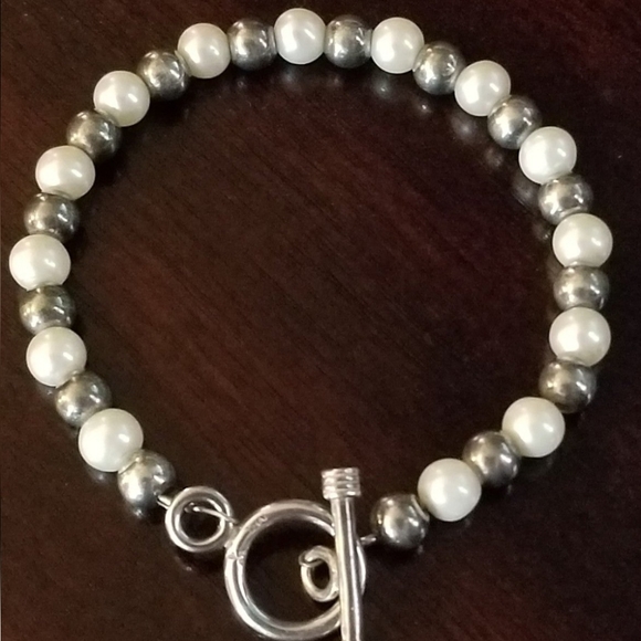 Silpada Sterling Silver & Pearl Bracelet - Picture 5 of 11